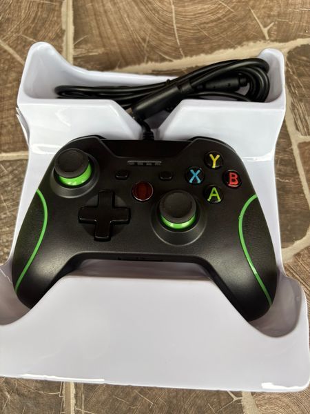 Проводной игровой геймпад X-One для приставки Xbox One и PC (Чёрный) джойстик USB 408659100 фото
